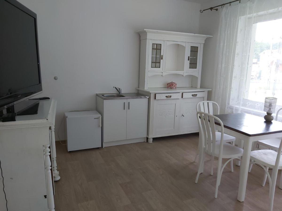 אוסטרוני מורסקי Willa Wieniotowo Apartamenty Przy Lesie I Plazy Ap Am Wald Und Strand מראה חיצוני תמונה