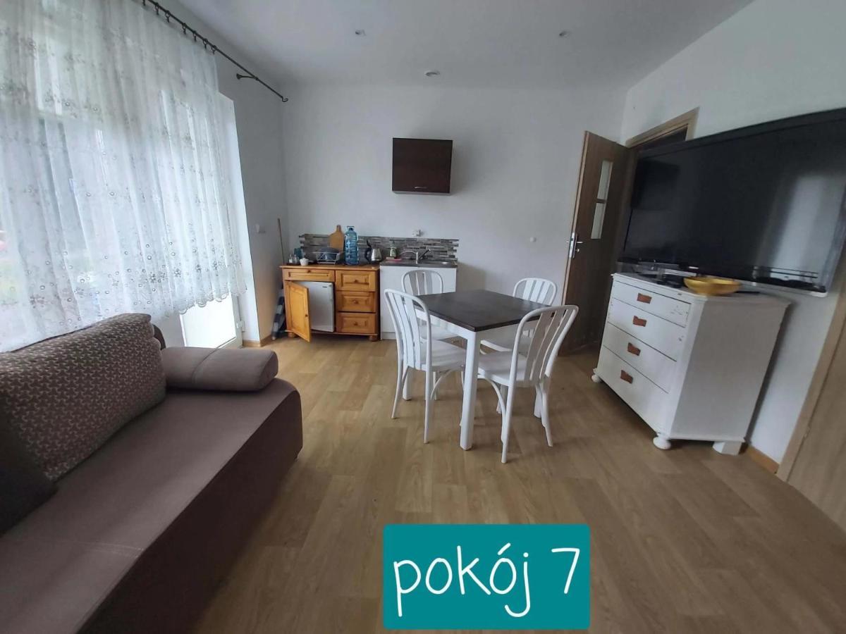 אוסטרוני מורסקי Willa Wieniotowo Apartamenty Przy Lesie I Plazy Ap Am Wald Und Strand מראה חיצוני תמונה